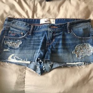 Hollister jean shorts - size 7